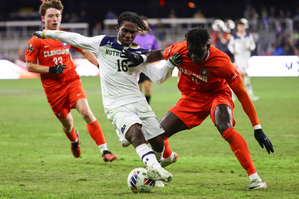 从迪亚斯的 从迪亚斯的