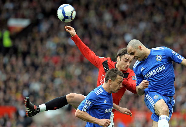 从复出到首 从复出到首