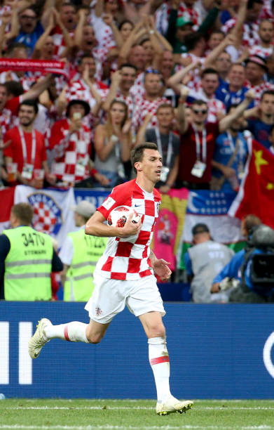 比赛中替补 比赛中替补